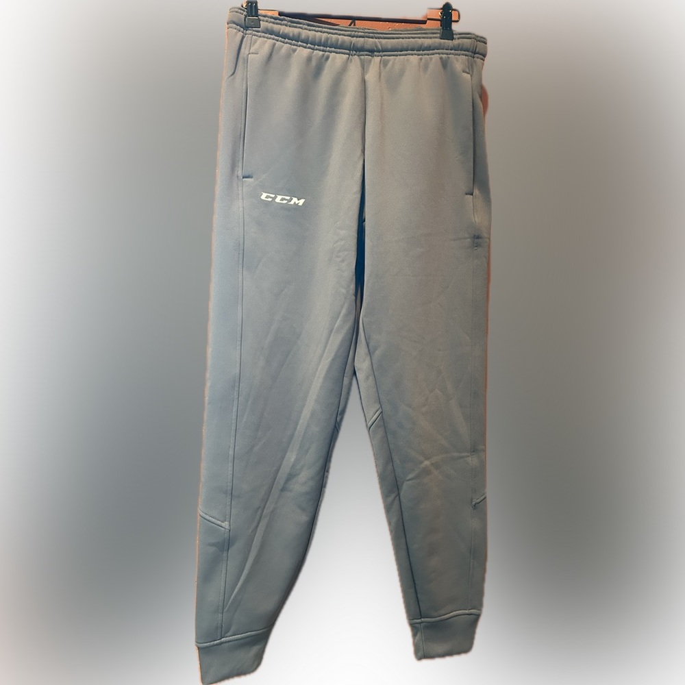 CCM men’s med sweatpants